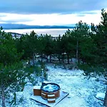 Continental Adventure - Mountain Escape & Glamping