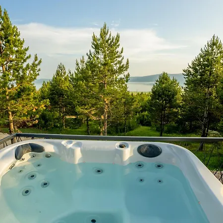 Continental Adventure - Mountain Escape & Glamping Feriested *
