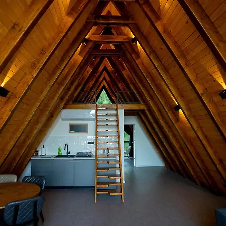 Feriested Continental Adventure - Mountain Escape & Glamping *